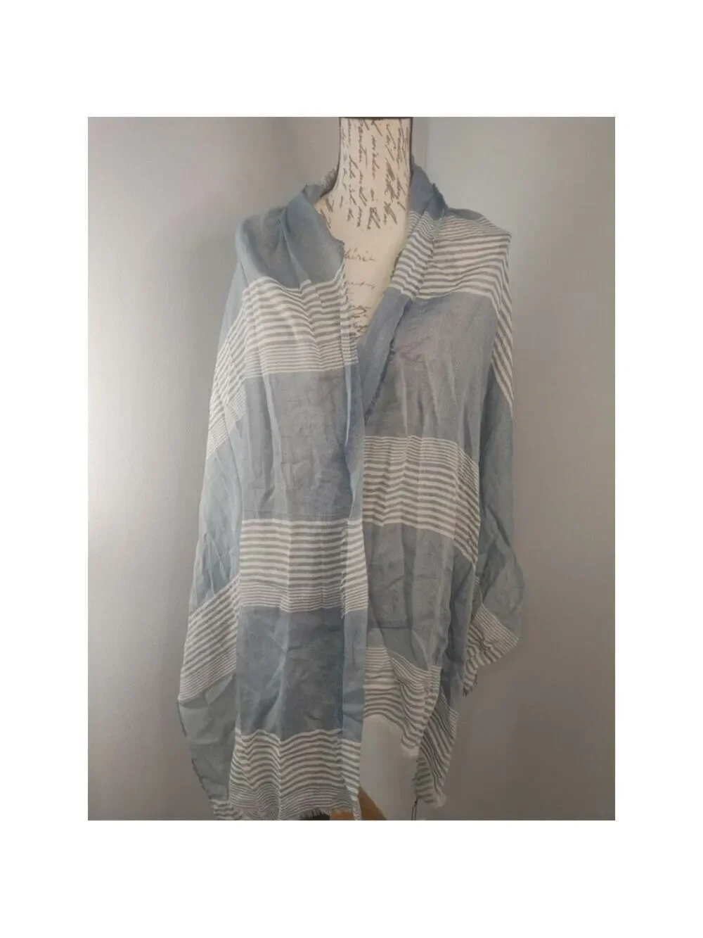 Women's Caterina de' Medici Scarf One Size Blue White Striped (76